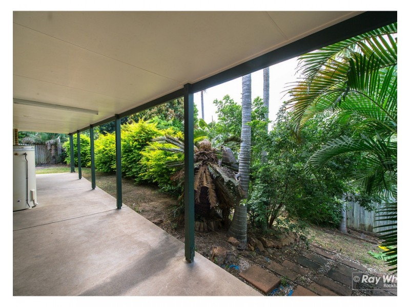 26 Hutcheon Street, Kawana QLD 4701