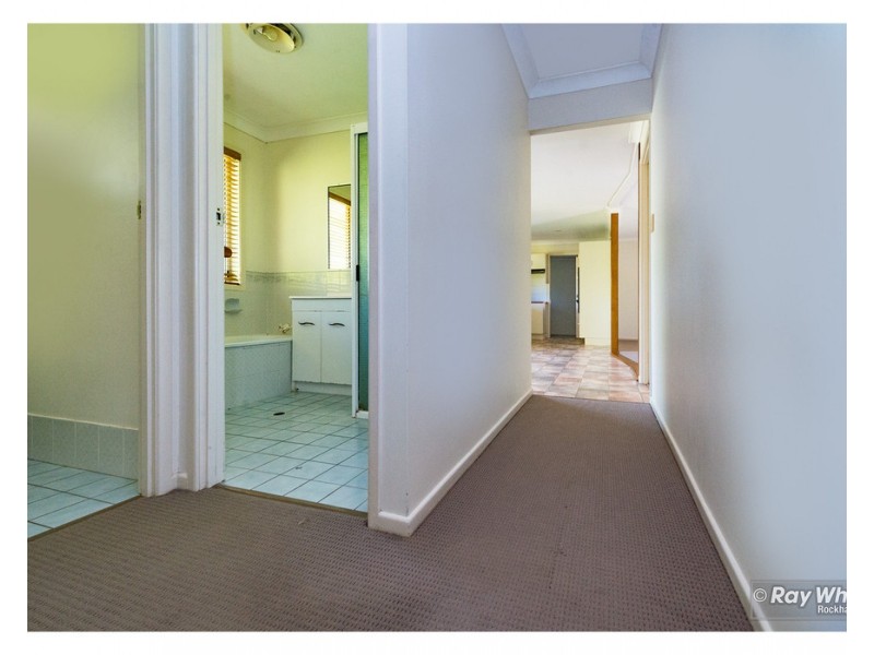 26 Hutcheon Street, Kawana QLD 4701