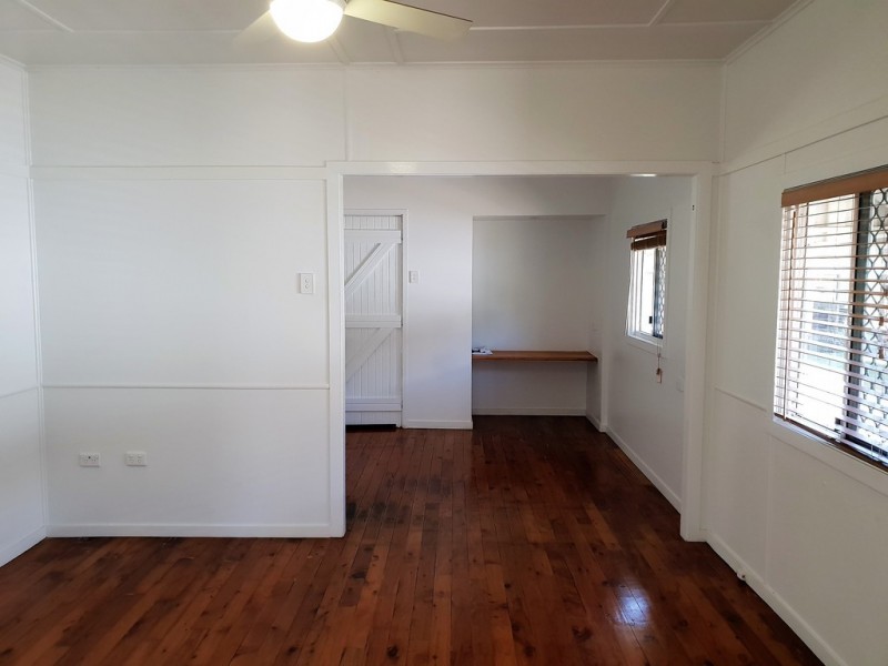 54 Hamilton Avenue, Wandal QLD 4700