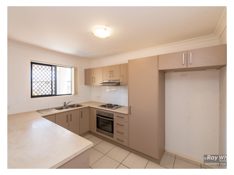 14 John Oxley Street, Gracemere QLD 4702