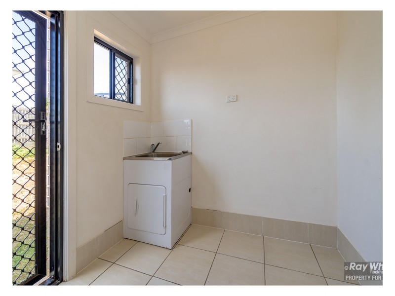 14 John Oxley Street, Gracemere QLD 4702