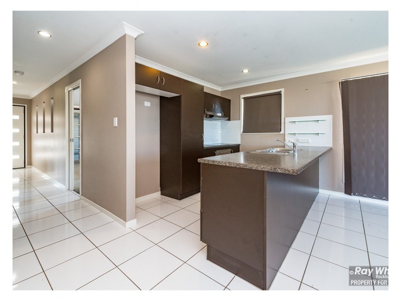 14 Angela Court, Gracemere QLD 4702