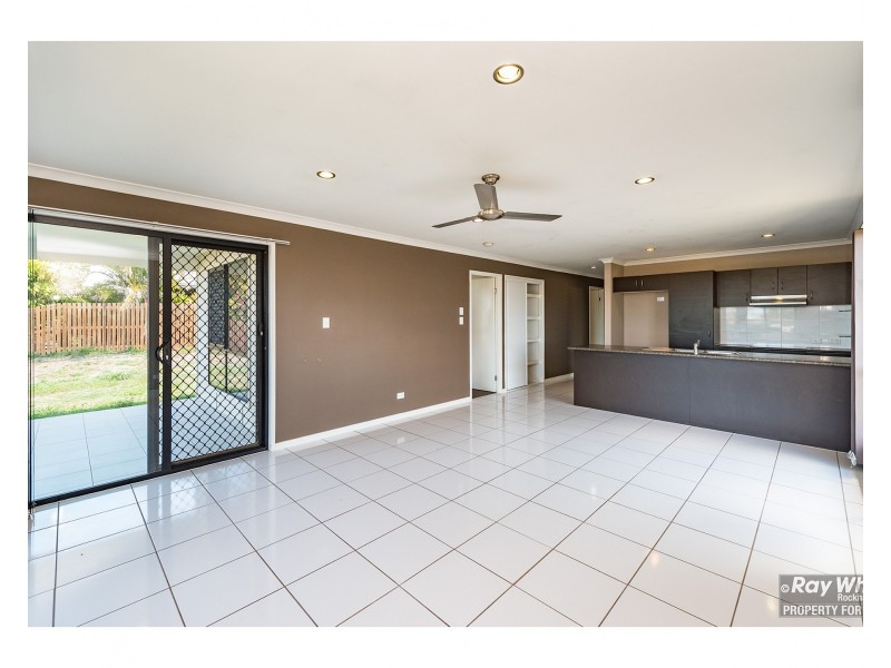 14 Angela Court, Gracemere QLD 4702