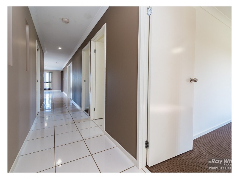 14 Angela Court, Gracemere QLD 4702