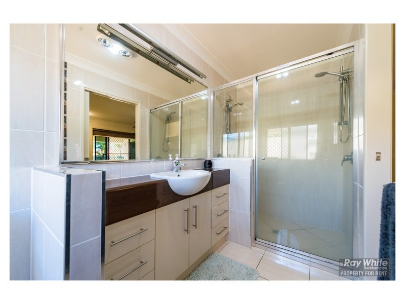 71 Buxton Drive, Gracemere QLD 4702
