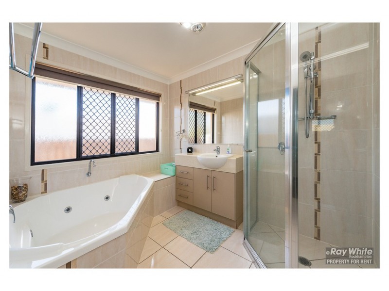 71 Buxton Drive, Gracemere QLD 4702