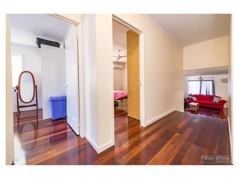 10 Fisher Street, Gracemere QLD 4702