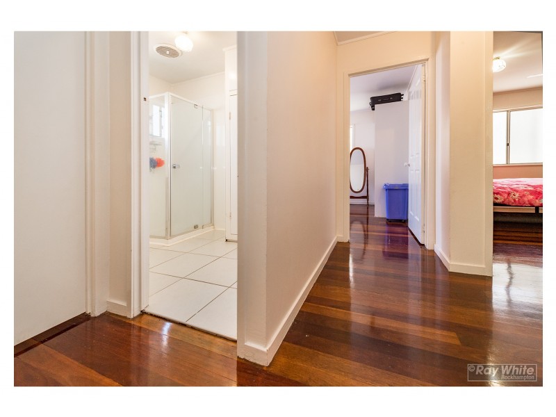 10 Fisher Street, Gracemere QLD 4702