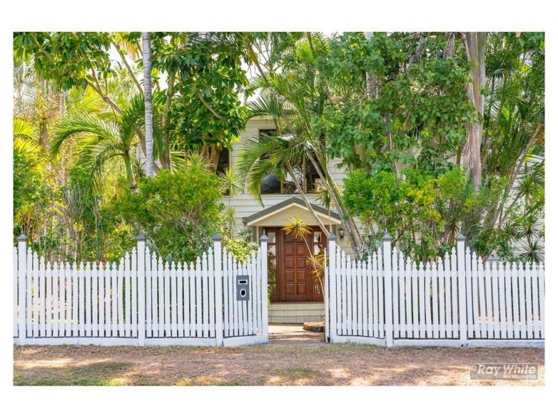 72 Davis Street, The Range QLD 4700