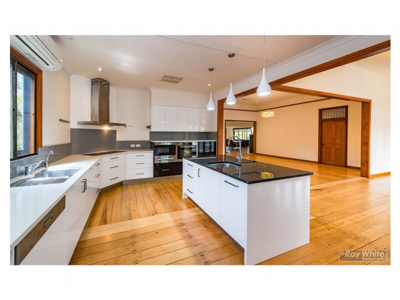 72 Davis Street, The Range QLD 4700