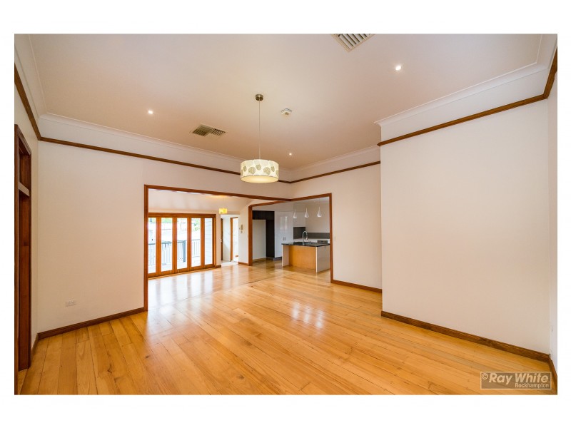 72 Davis Street, The Range QLD 4700