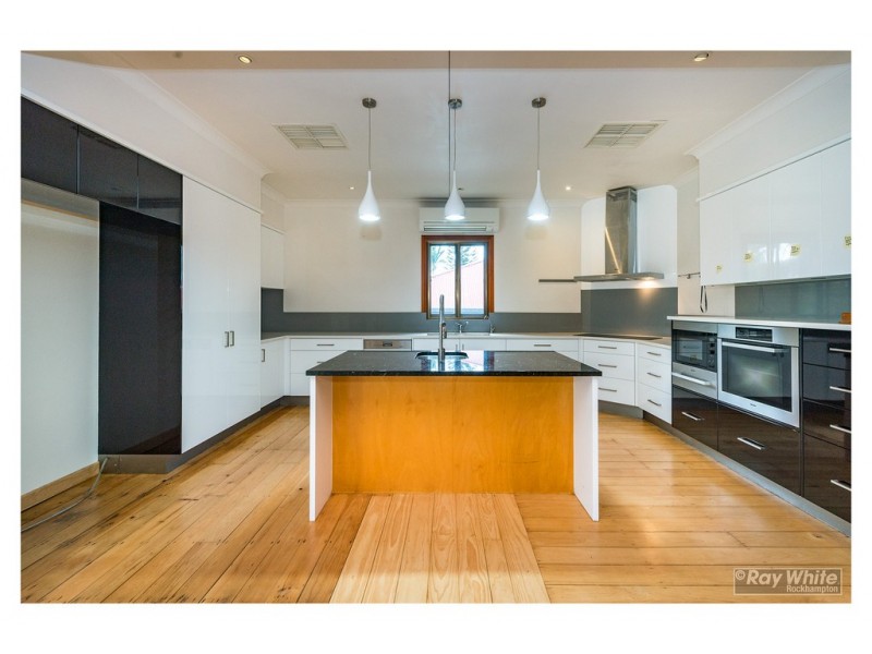72 Davis Street, The Range QLD 4700