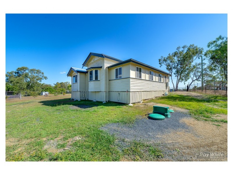 7 Synge Street, Lakes Creek QLD 4701