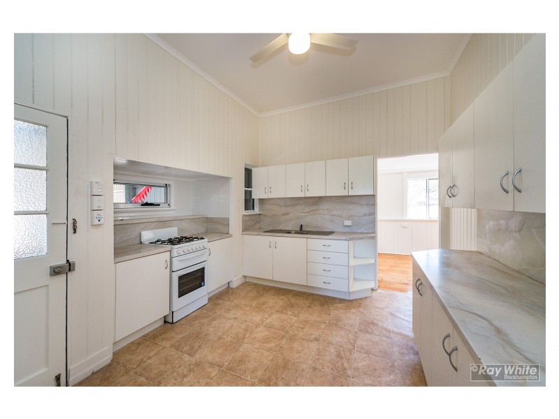 7 Synge Street, Lakes Creek QLD 4701