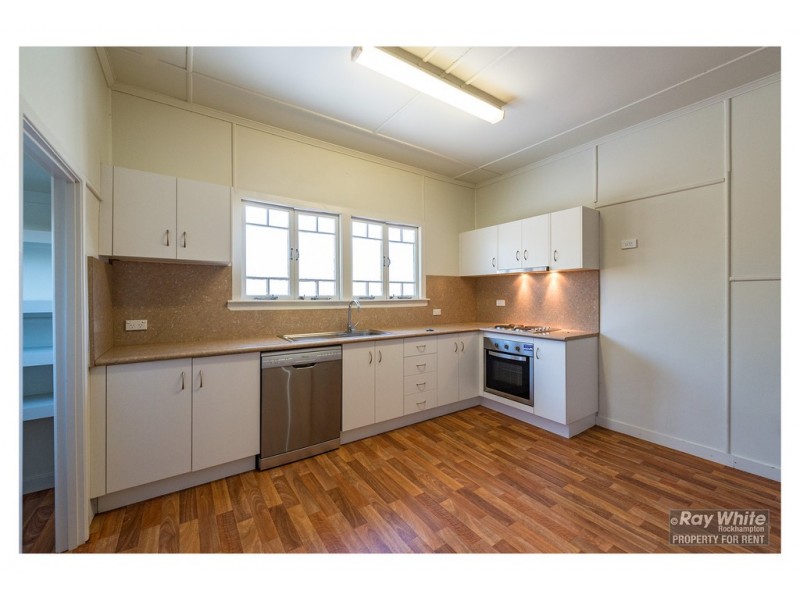5b Dowling Street, Park Avenue QLD 4701
