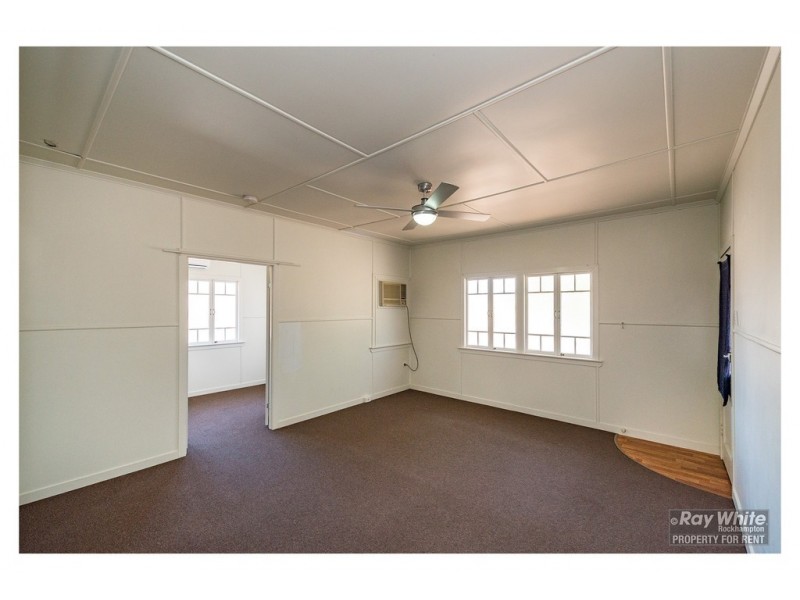 5b Dowling Street, Park Avenue QLD 4701