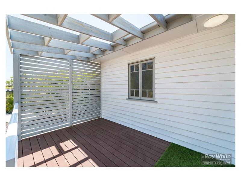 5b Dowling Street, Park Avenue QLD 4701