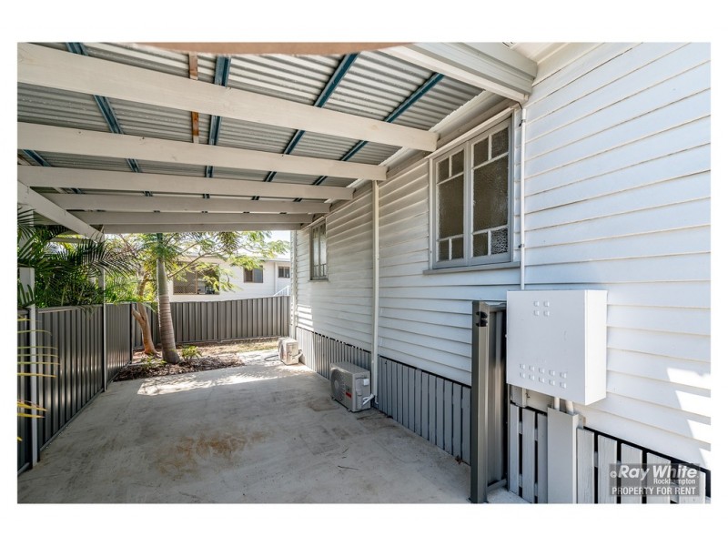 5b Dowling Street, Park Avenue QLD 4701