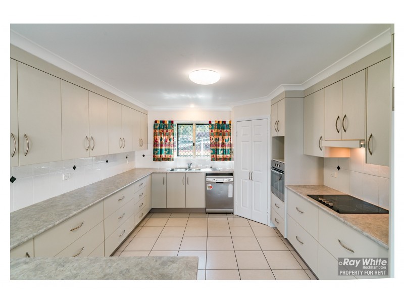 21 Booker Street, Park Avenue QLD 4701