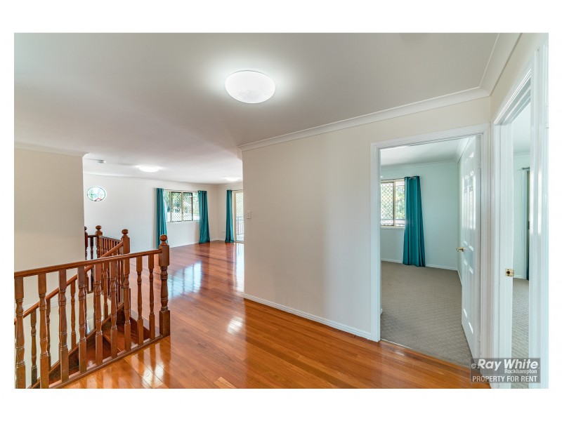 21 Booker Street, Park Avenue QLD 4701