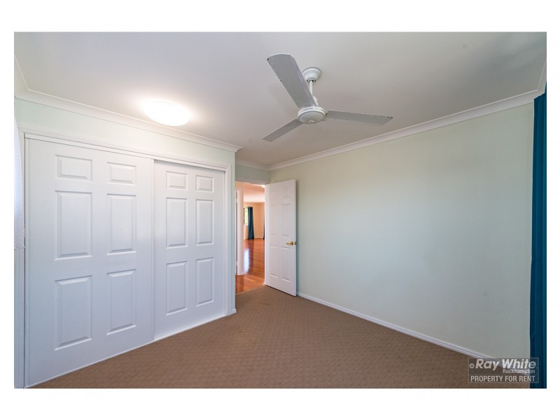 21 Booker Street, Park Avenue QLD 4701