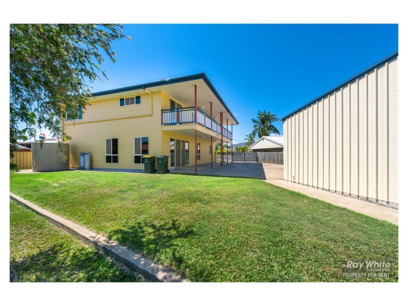 21 Booker Street, Park Avenue QLD 4701