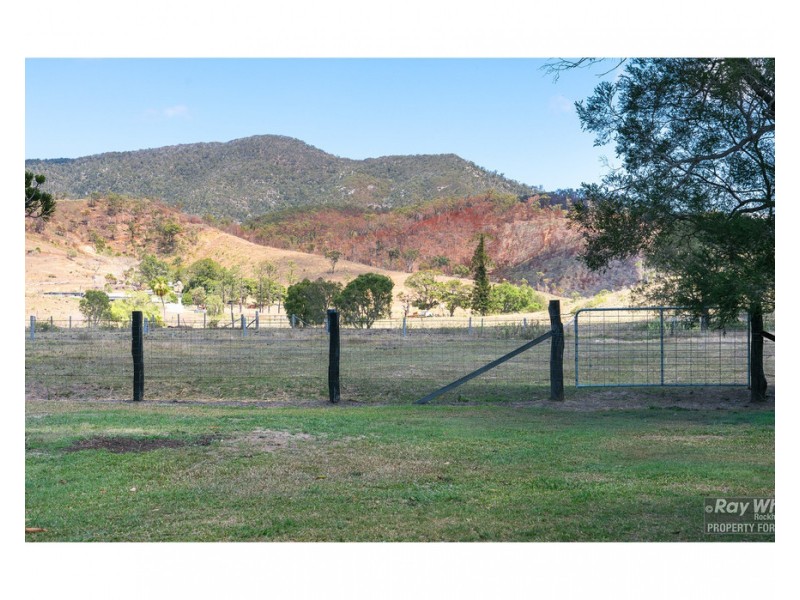 19 Wood Street, Mount Chalmers QLD 4702