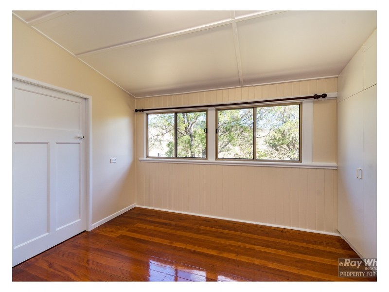 19 Wood Street, Mount Chalmers QLD 4702