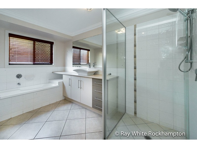 2 Treefern Terrace, Frenchville QLD 4701