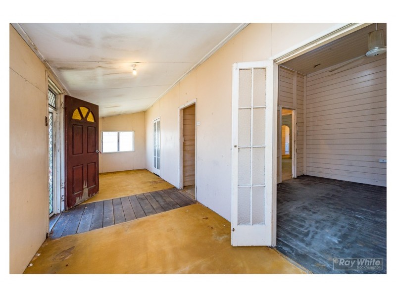 12 Ross Street, Allenstown QLD 4700