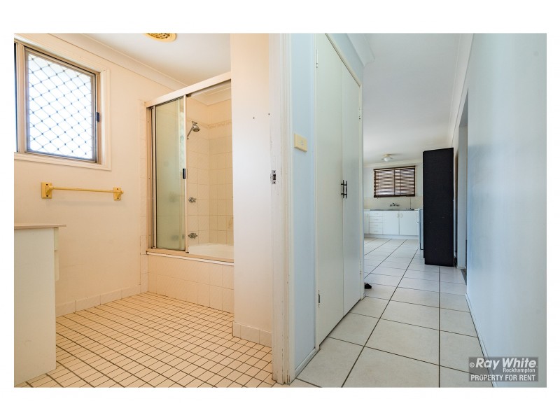 104 Donovan Crescent, Gracemere QLD 4702