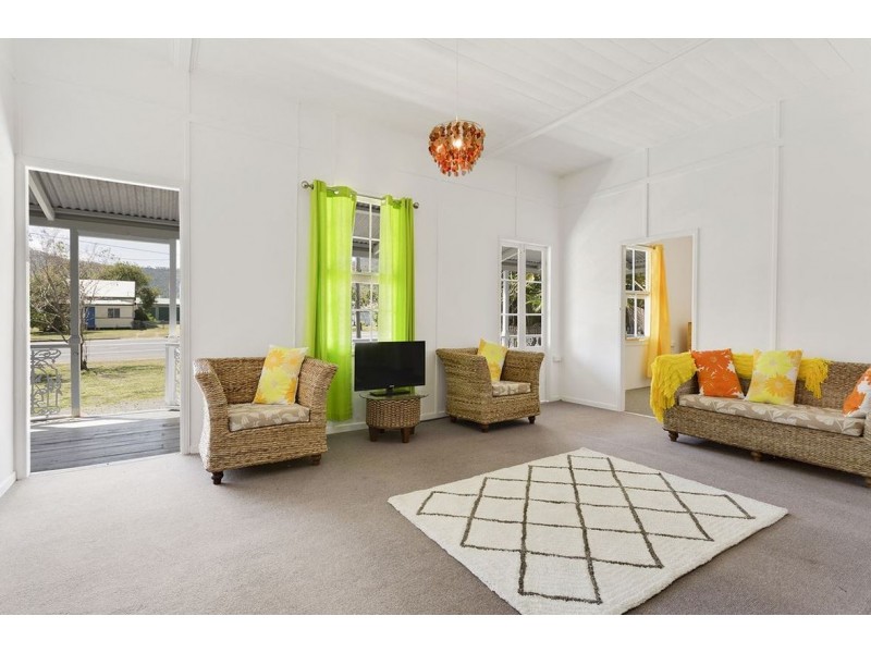 448 Lakes Creek Road, Lakes Creek QLD 4701