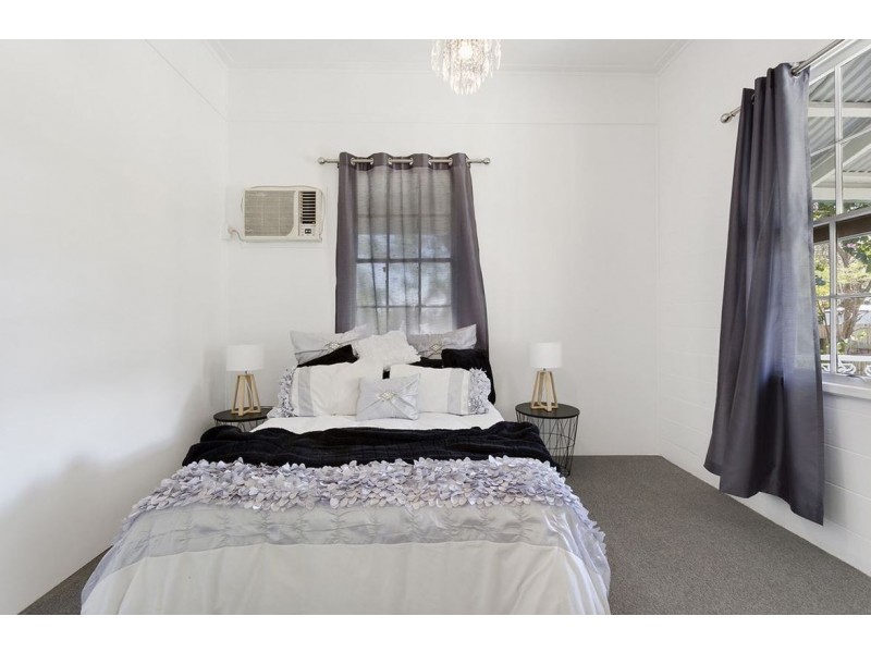 448 Lakes Creek Road, Lakes Creek QLD 4701