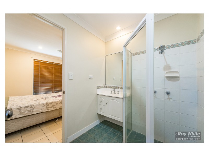 14 Hicks Close, Gracemere QLD 4702