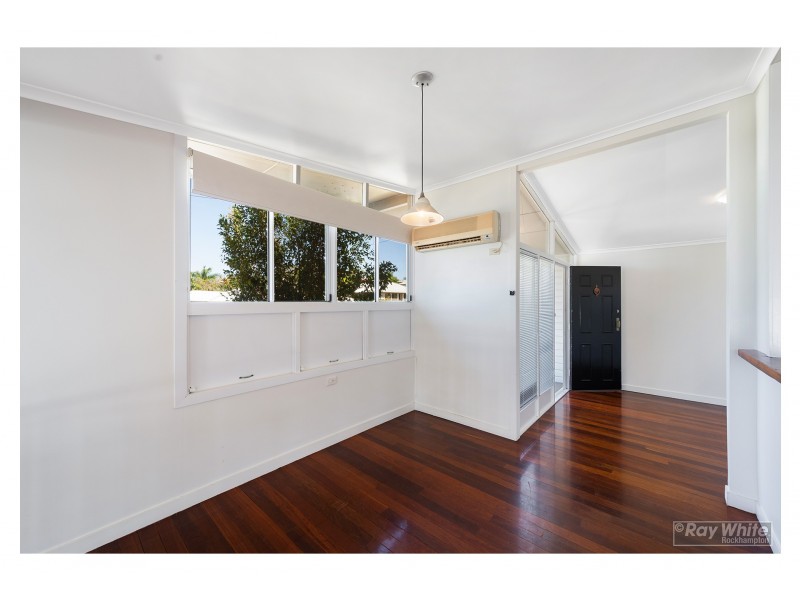 94 Caroline Street, The Range QLD 4700