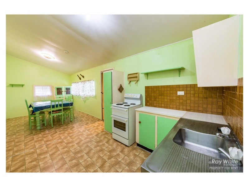 6 Hewitt Street, Emu Park QLD 4710