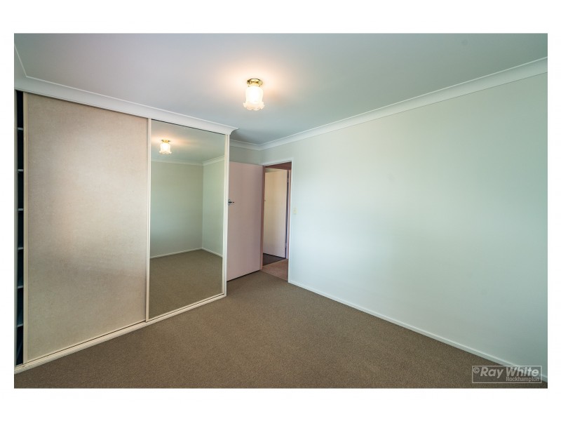 55 Gray Street, Park Avenue QLD 4701