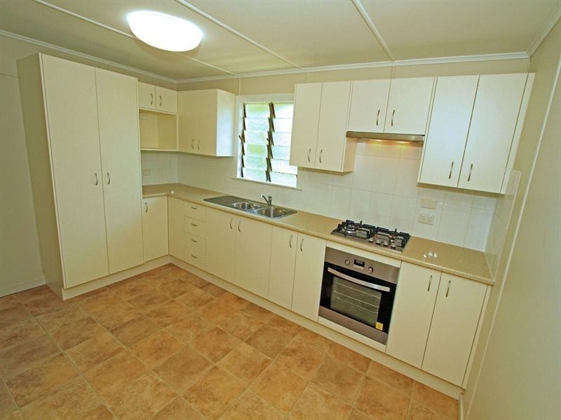 225 Peter Street, Berserker QLD 4701