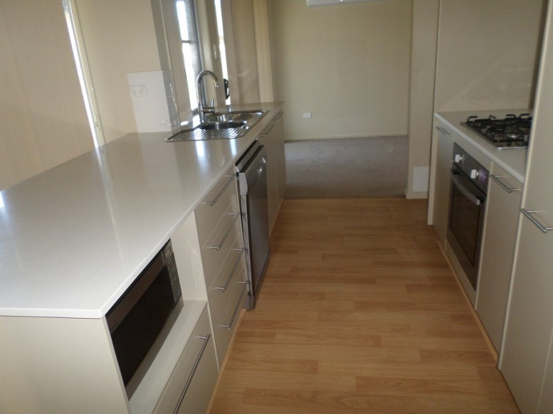 49 Middle Road, Gracemere QLD 4702