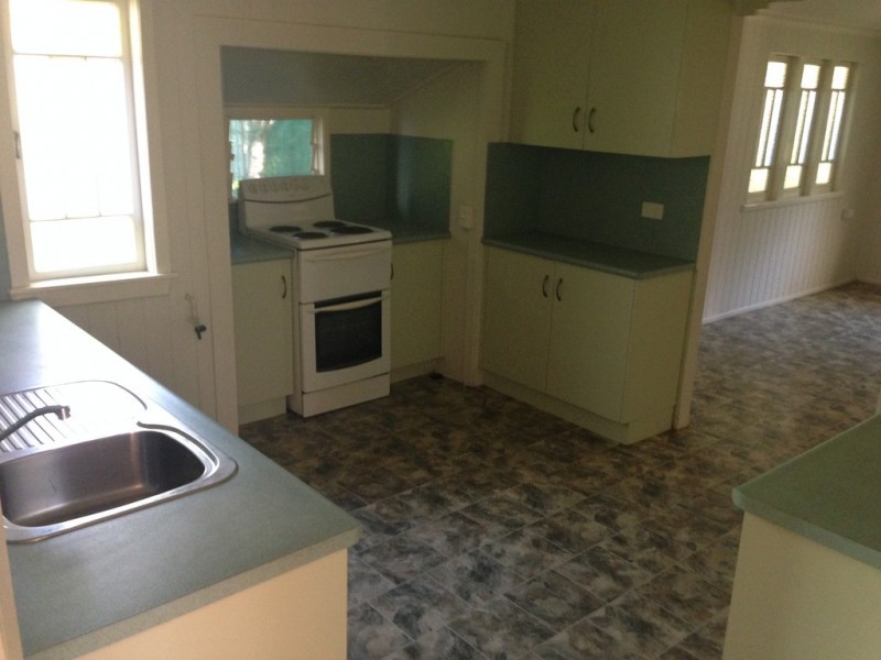 39 James Street, Mount Morgan QLD 4714