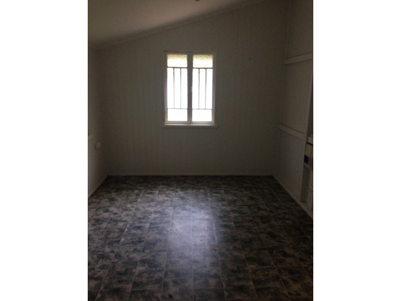 39 James Street, Mount Morgan QLD 4714