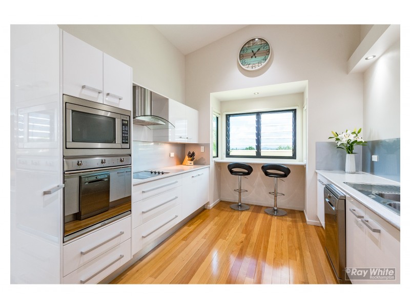 22 Crick Street, Kawana QLD 4701
