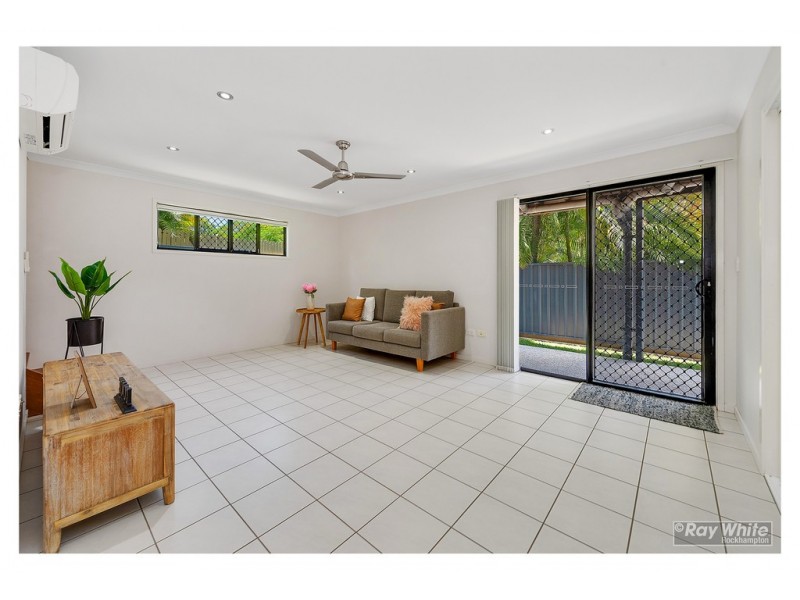 22 Crick Street, Kawana QLD 4701