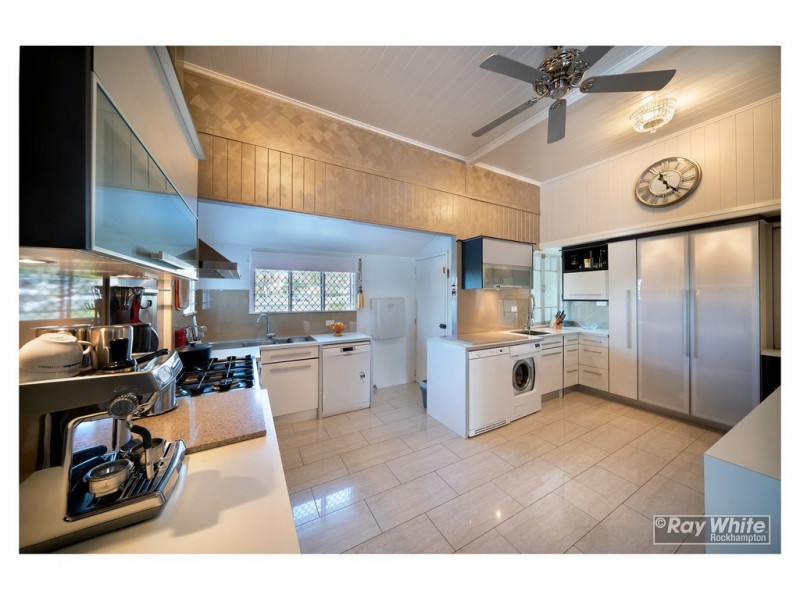 195 Caroline Street, The Range QLD 4700