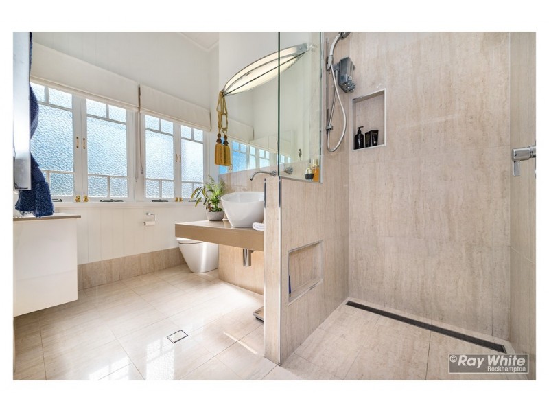 195 Caroline Street, The Range QLD 4700