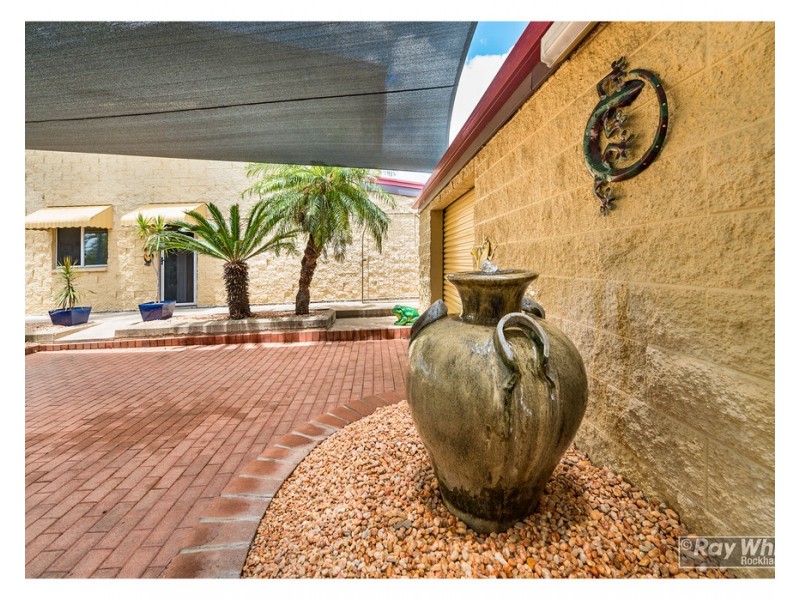 2 Totteridge Street, Lakes Creek QLD 4701