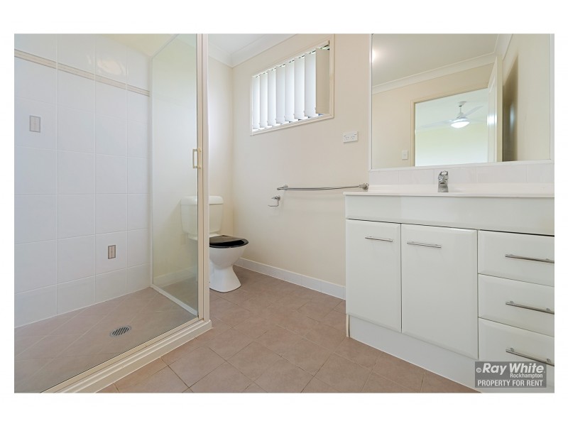 2 Annie Close, Gracemere QLD 4702