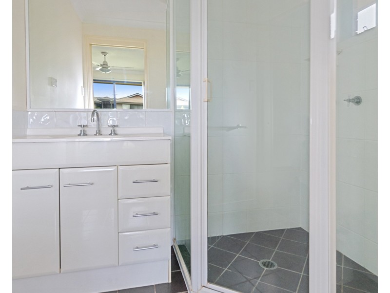 14 Annie Close, Gracemere QLD 4702