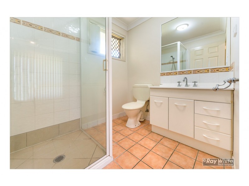 1 Turner Court, Parkhurst QLD 4702