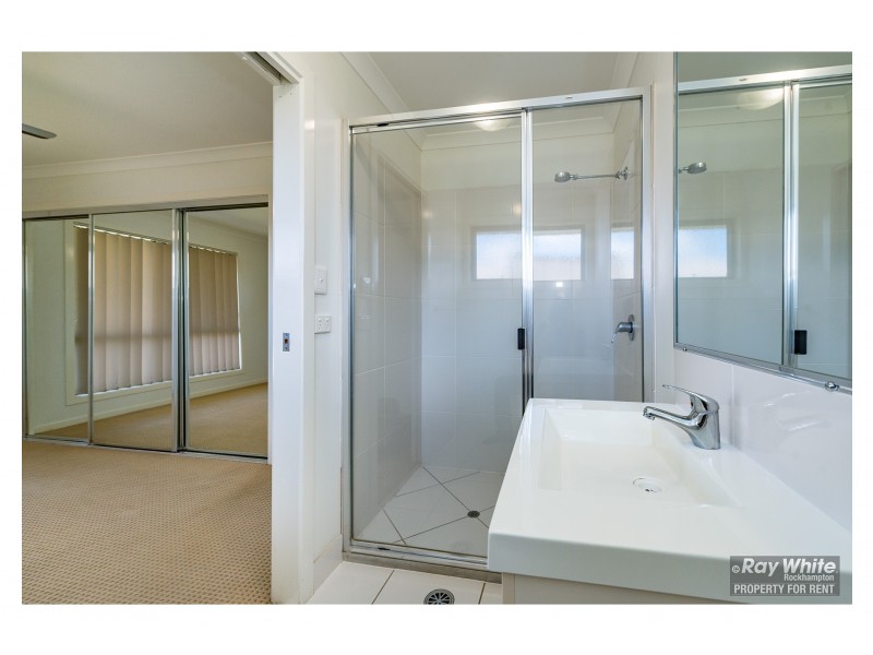 24 John Oxley Drive, Gracemere QLD 4702